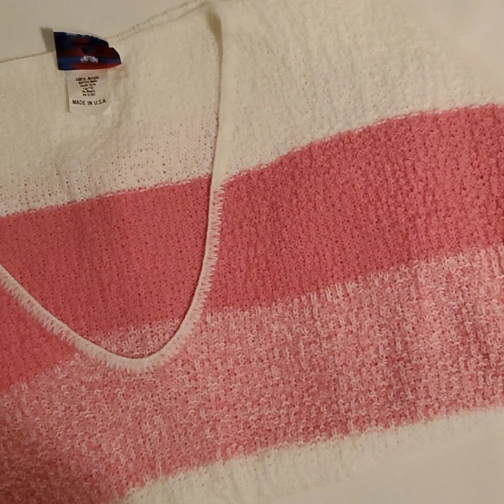 Vintage Centennial Knits Ltd pink & white v-neck sweater made … - Picture 10 of 16